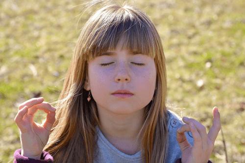 A Meditáció és a Transzcendentális Meditáció: Az Elme Békéje és Belső Harmónia